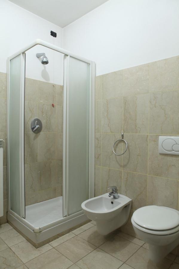 Terrace Apartment Close To Metro Station Milan Exterior photo