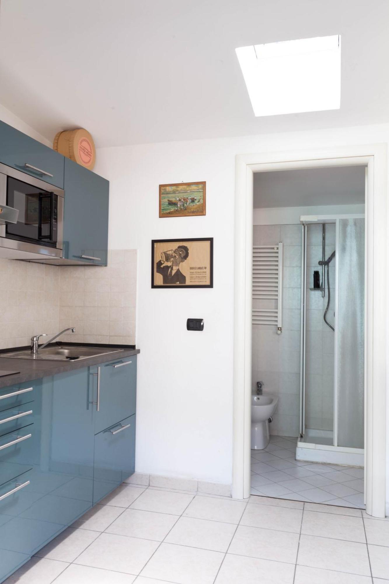 Terrace Apartment Close To Metro Station Milan Exterior photo
